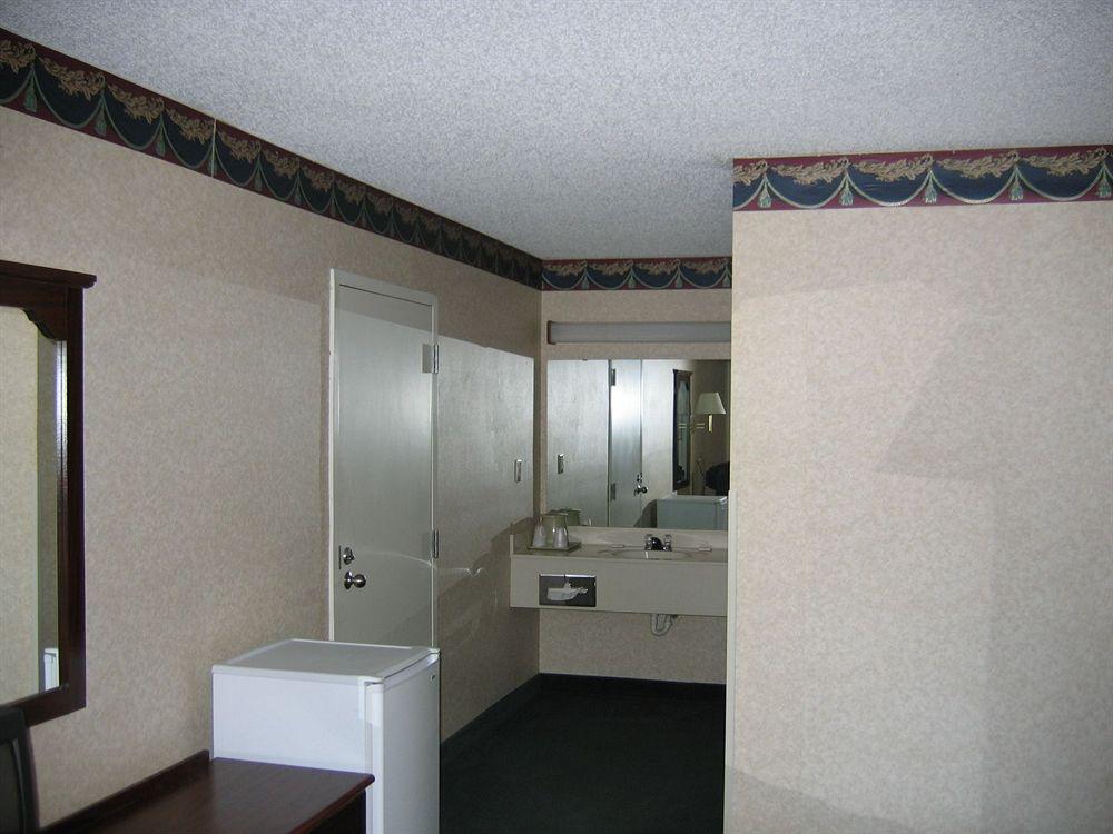 America'S Best Value Inn & Suites Sheridan Екстер'єр фото